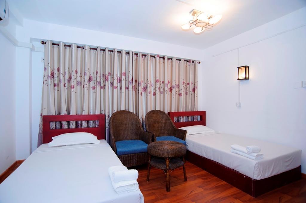 Agga Youth Hotel Yangon Exterior photo