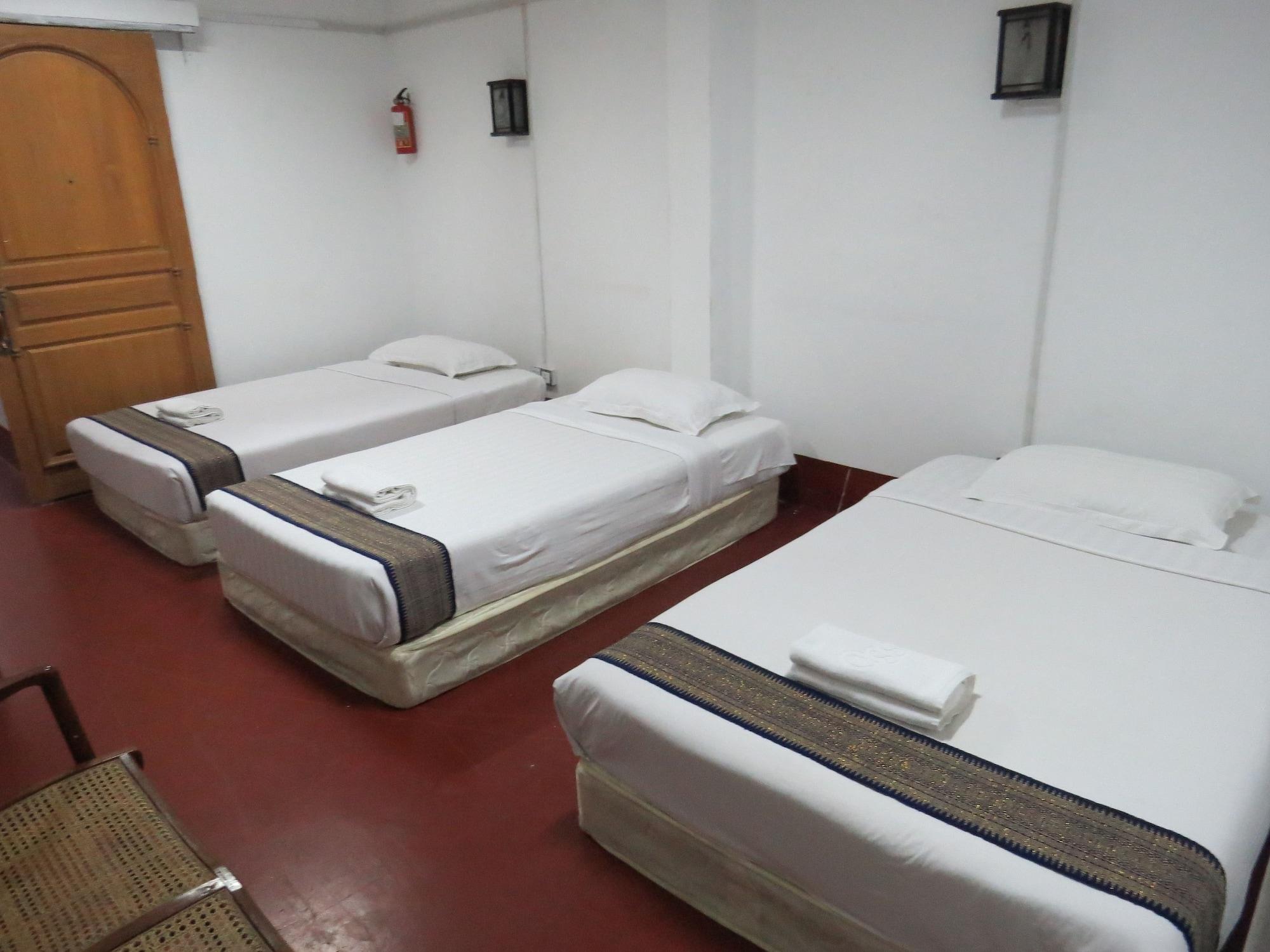Agga Youth Hotel Yangon Exterior photo